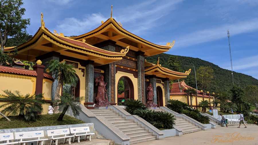 02 phu quoc pagoda